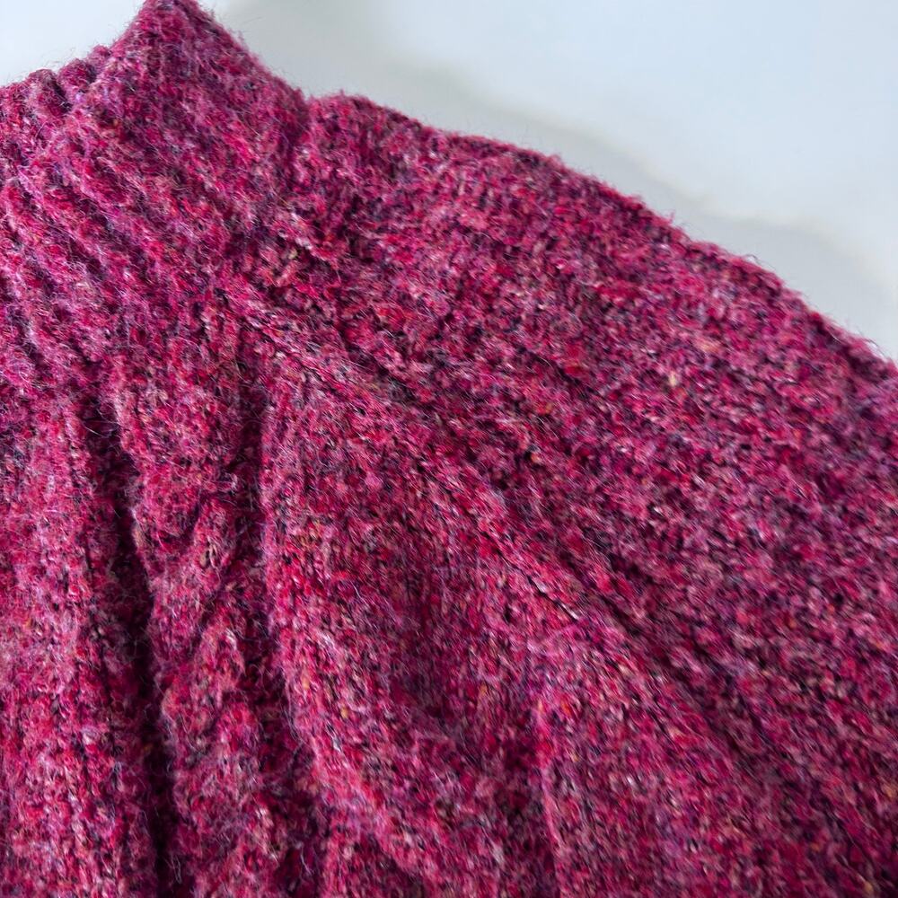 Universal Thread Sweater - Picture 3 of 7